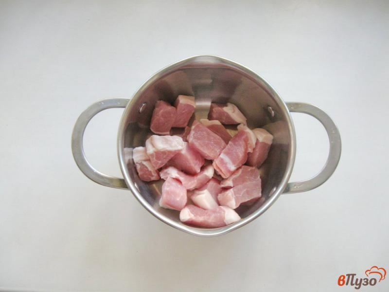 Фото приготовление рецепта: Свинина в томатно-соевом соусе шаг №1