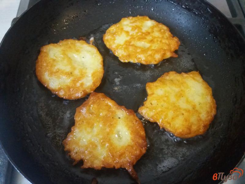 Фото приготовление рецепта: Драники картофельные шаг №6
