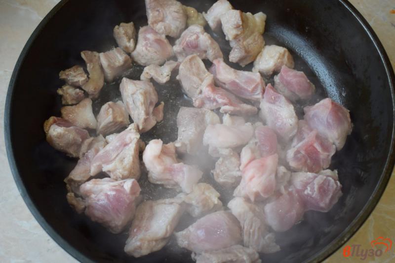 Фото приготовление рецепта: Рис с подливой из свинины шаг №1