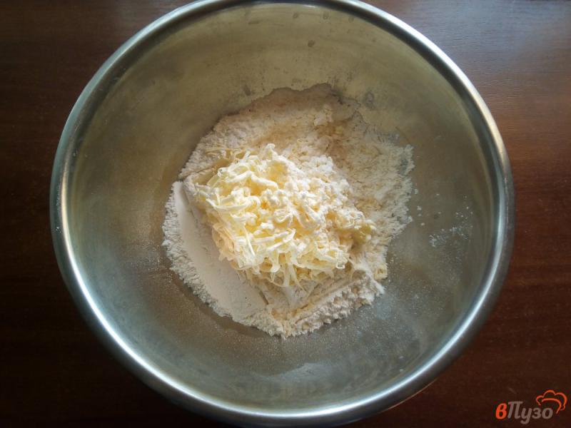 Фото приготовление рецепта: Слоёное песочное печенье с маком шаг №1