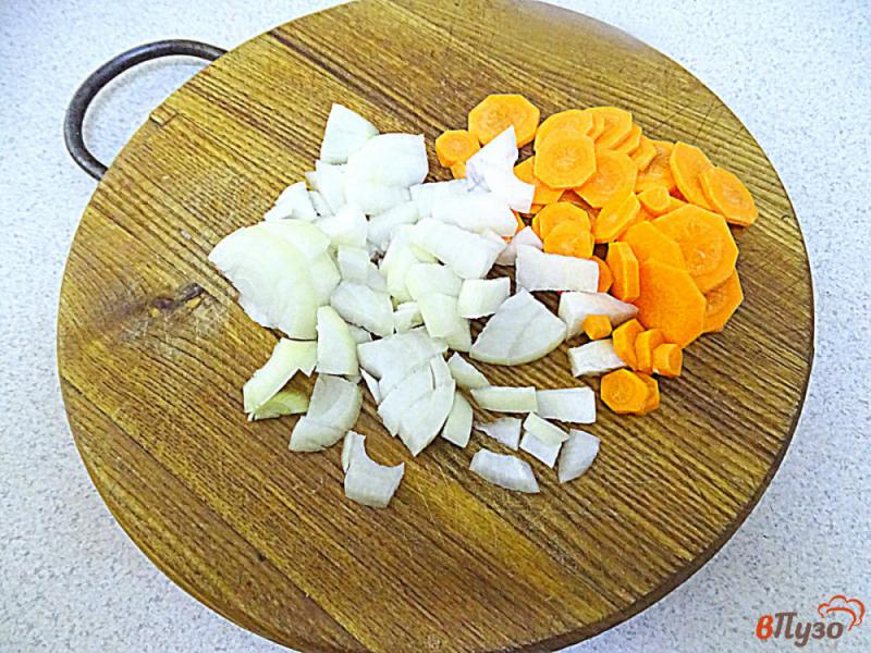 Фото приготовление рецепта: Овощной суп с плавленым сыром шаг №2