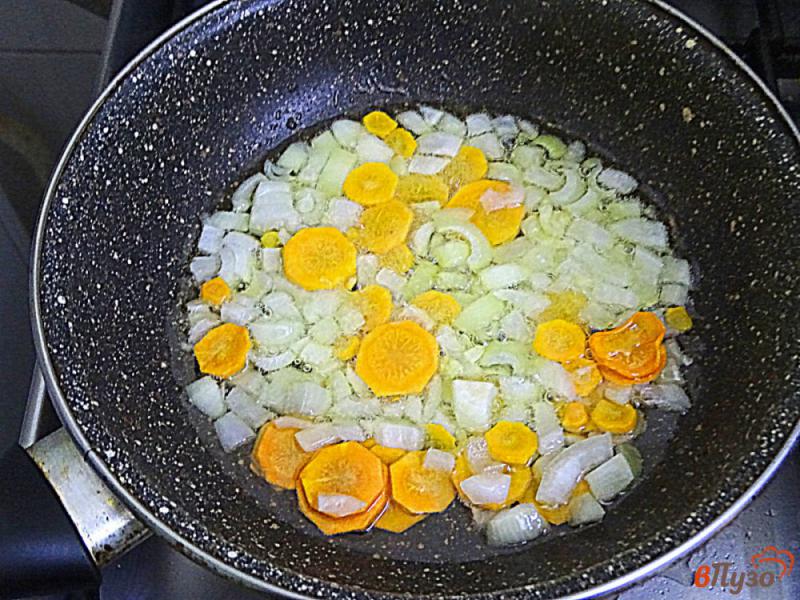 Фото приготовление рецепта: Овощной суп с плавленым сыром шаг №6