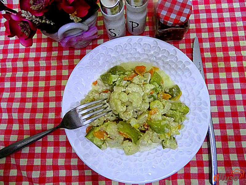 Фото приготовление рецепта: Рагу из цветной капусты и кабачка шаг №10