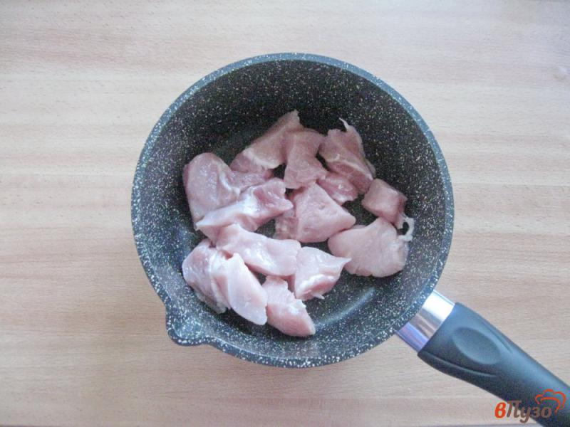 Фото приготовление рецепта: Свинина с картофелем и баклажаном шаг №1