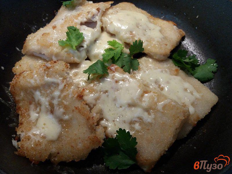 Фото приготовление рецепта: Жаренное филе трески  с сыром в панировке шаг №5