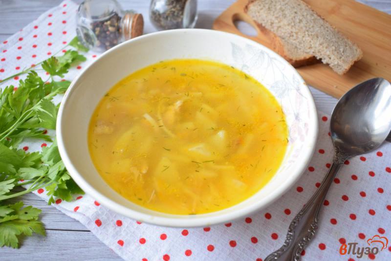Фото приготовление рецепта: Быстрый суп с тушенкой шаг №5