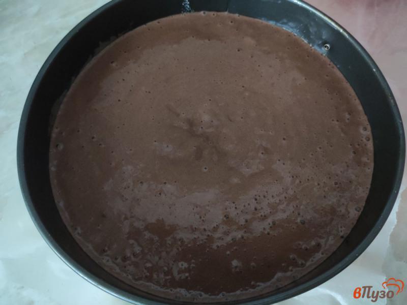 Фото приготовление рецепта: Шоколадный манник на кефире шаг №5