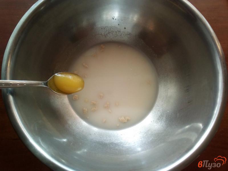 Фото приготовление рецепта: Хлеб кукурузно-ржаной на закваске шаг №2