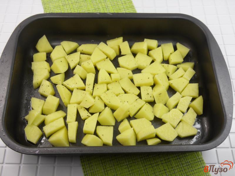 Фото приготовление рецепта: Салат теплый из картофеля и брокколи шаг №2