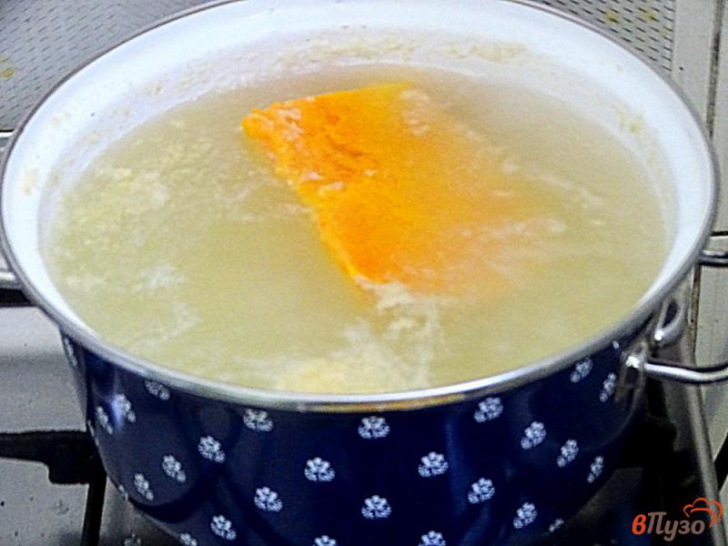 Фото приготовление рецепта: Тыквенный суп пюре с шампиньонами шаг №4