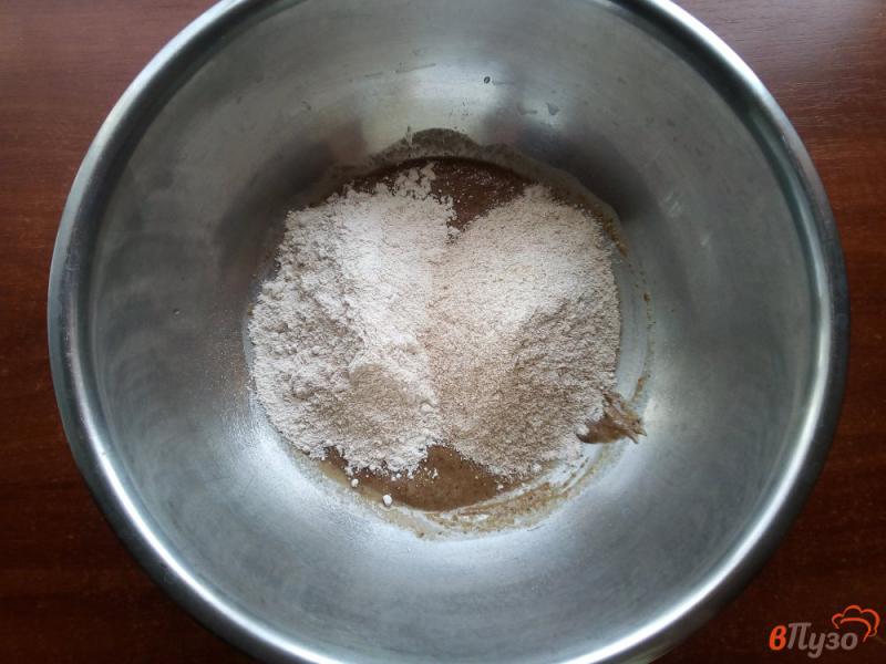 Фото приготовление рецепта: Бородинский хлеб на ржаной закваске шаг №7
