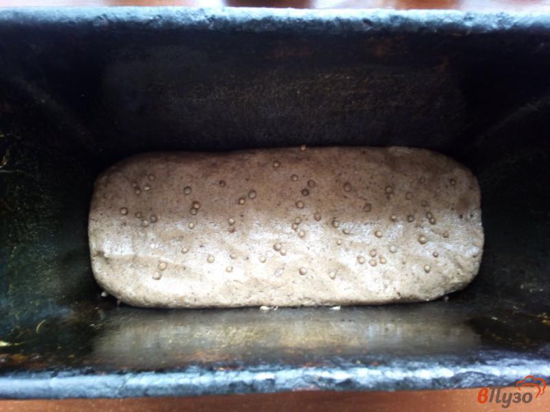 Фото приготовление рецепта: Бородинский хлеб на ржаной закваске шаг №9