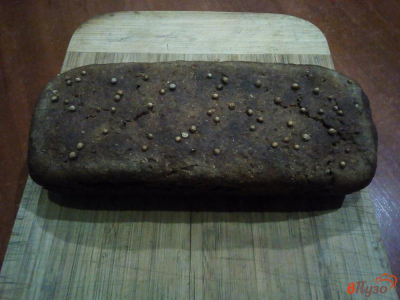 Фото приготовление рецепта: Бородинский хлеб на ржаной закваске шаг №11