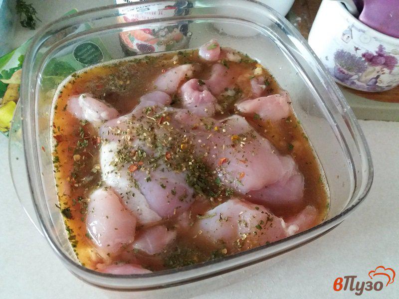 Фото приготовление рецепта: Шницель из мякоти куриного бедра шаг №4