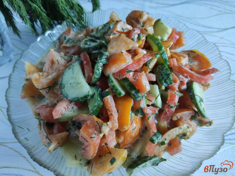 Фото приготовление рецепта: Овощной салат с зеленью шаг №7