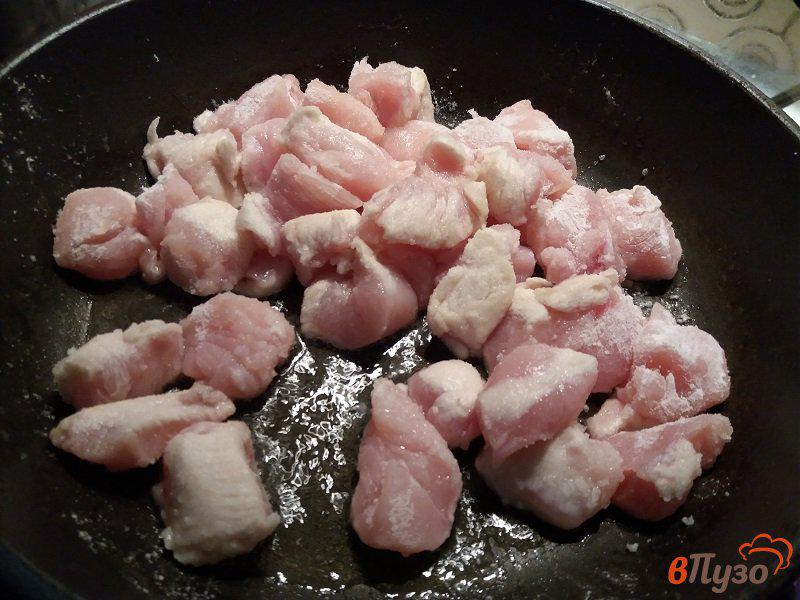 Фото приготовление рецепта: Курица карри шаг №5