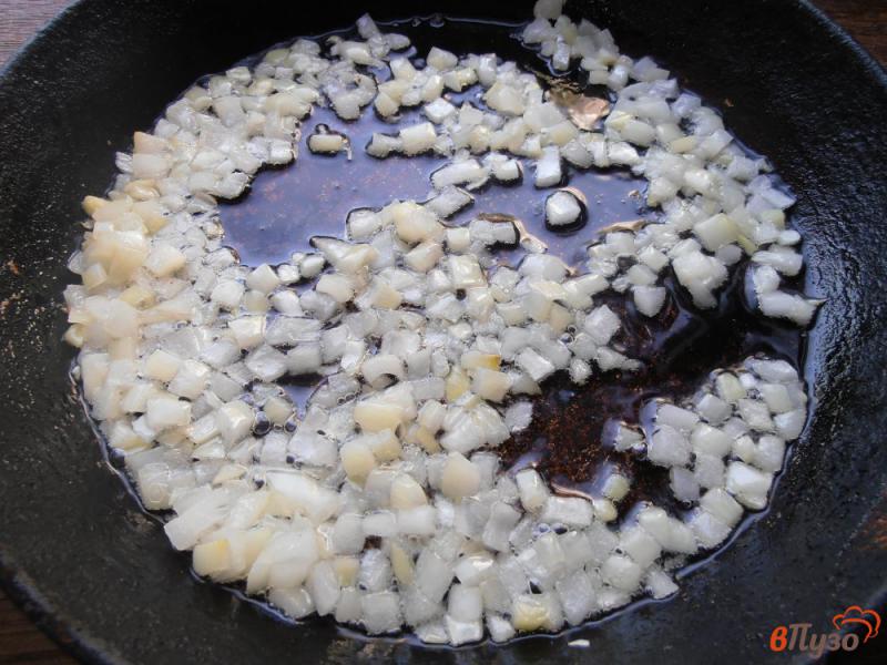 Фото приготовление рецепта: Свекольная икра с солеными огурцами шаг №2
