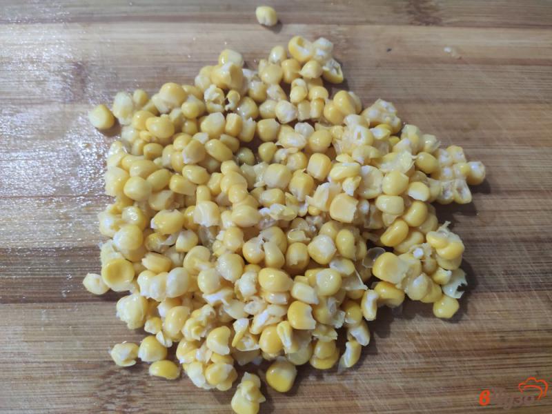 Фото приготовление рецепта: Рубленные куриные котлеты с кукурузой шаг №1