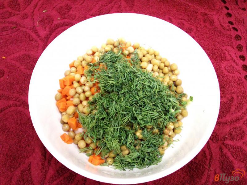 Фото приготовление рецепта: Салат с овощами ветчиной и зеленью шаг №5