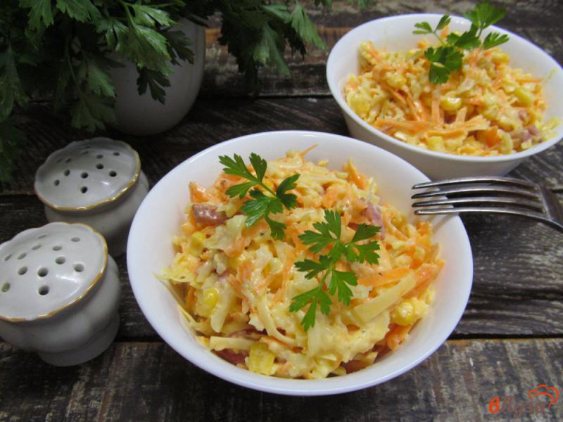 Фото приготовление рецепта: Салат из цветной капусты с сыром и салями шаг №6