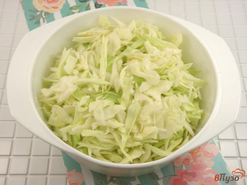 Фото приготовление рецепта: Рагу из капусты и картофеля в сливках шаг №1
