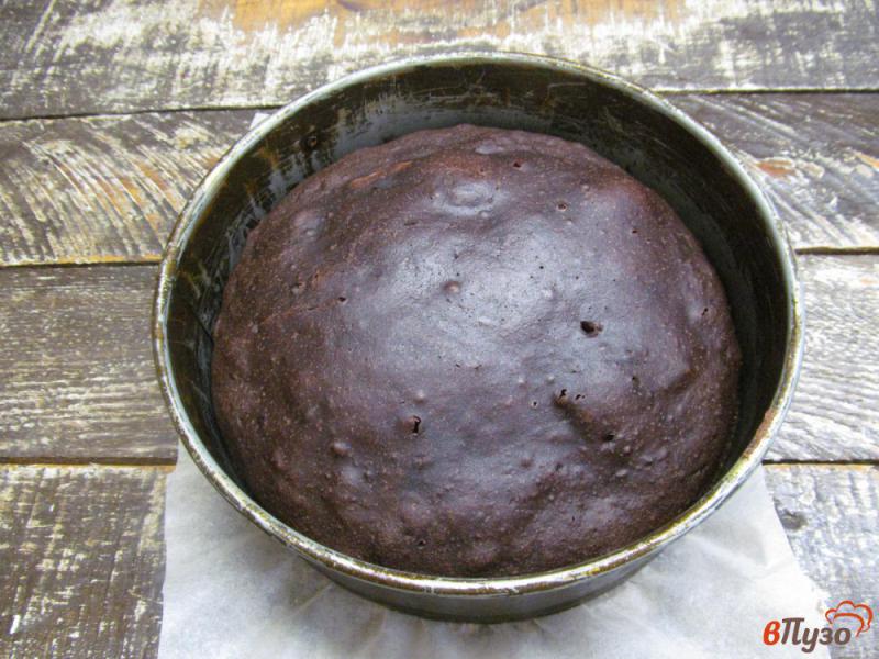 Фото приготовление рецепта: Бисквитный торт с творожным кремом шаг №6