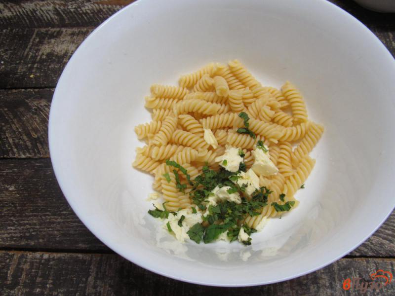 Фото приготовление рецепта: Запеканка из макарон с сыром и овощей шаг №4