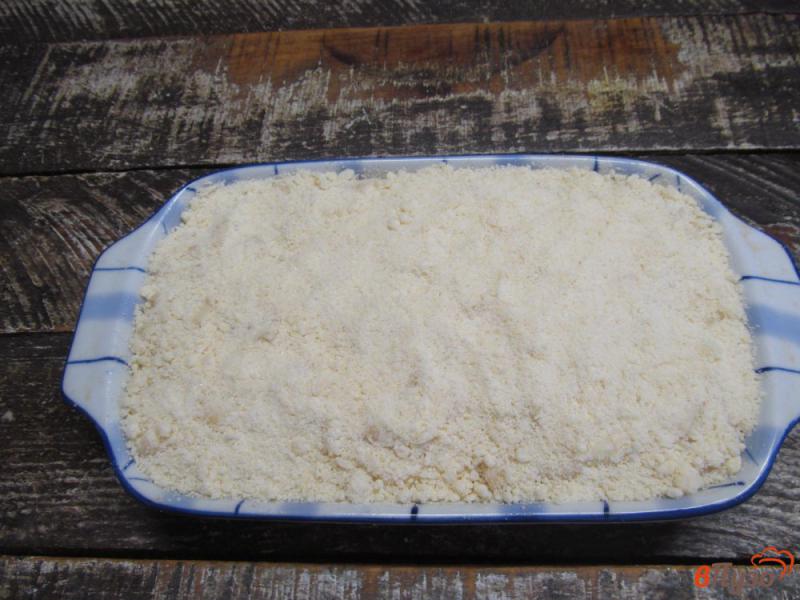 Фото приготовление рецепта: Песочный пирог с яблоком шаг №7