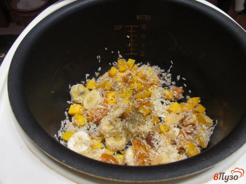 Фото приготовление рецепта: Рисовая каша с тыквой и абрикосом в мультиварке шаг №4