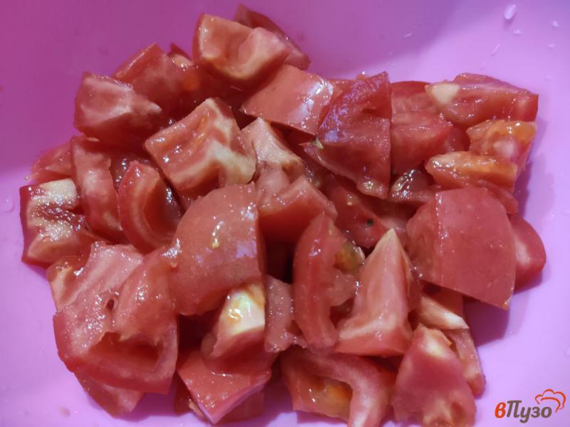 Фото приготовление рецепта: Салат из помидоров шаг №1