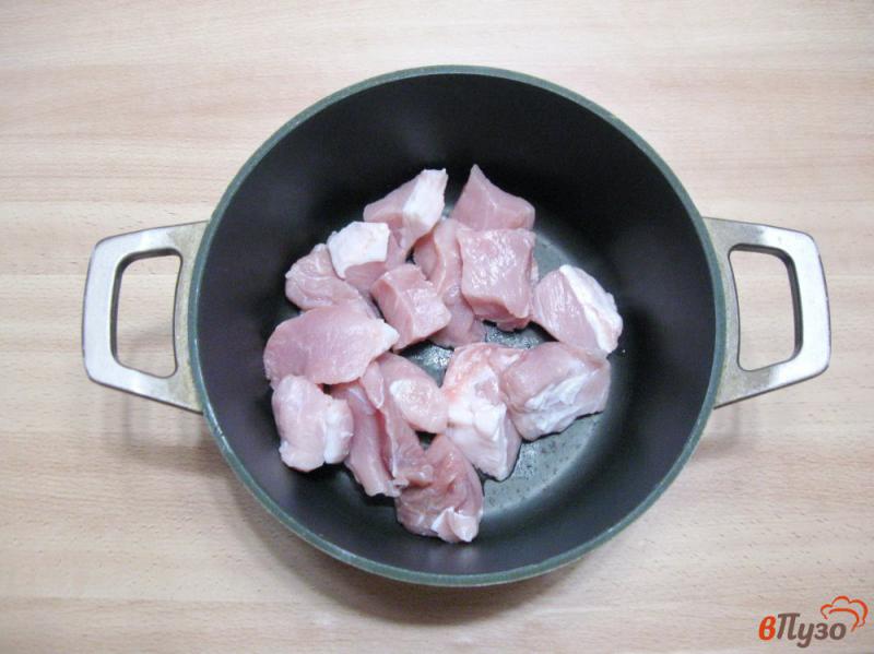 Фото приготовление рецепта: Свинина с грибами в кисло-сладком соусе шаг №1