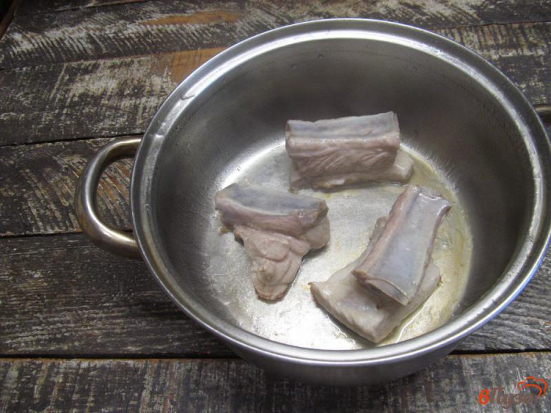 Фото приготовление рецепта: Суп на свиных ребрышках с машем шаг №1