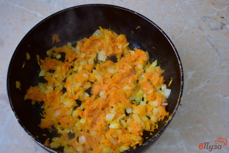Фото приготовление рецепта: Картофельный суп с рисовыми фрикадельками шаг №5
