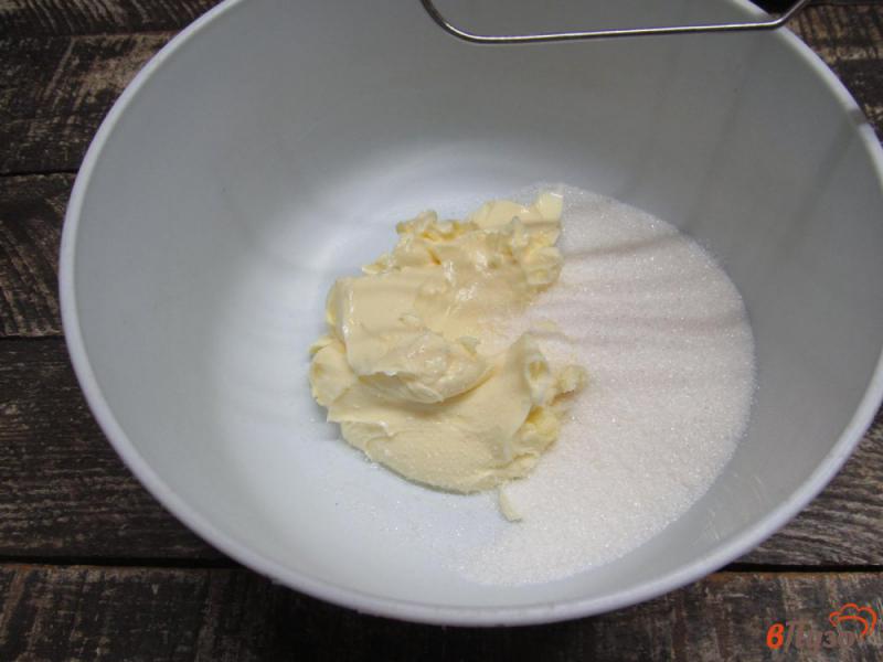 Фото приготовление рецепта: Банановый кекс с сушеной вишней шаг №1