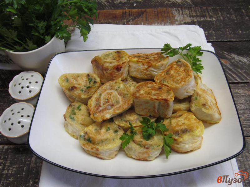 Фото приготовление рецепта: Картофельные рулетики из лаваша с грибами шаг №11