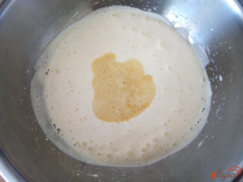 Фото приготовление рецепта: Бисквитный медовик с заварным кремом шаг №4