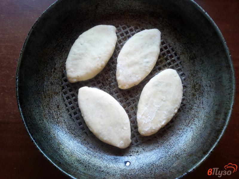 Фото приготовление рецепта: Картофельные зразы с утиными потрохами шаг №11