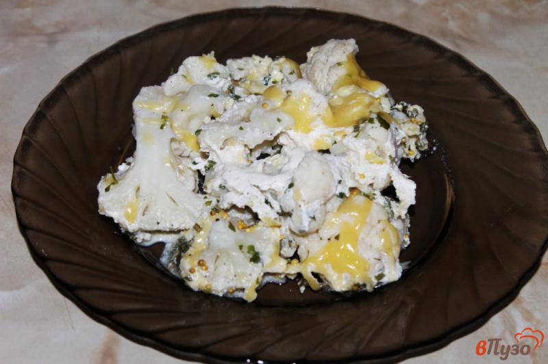 Фото приготовление рецепта: Цветная капуста тушеная в сливках с сыром шаг №5