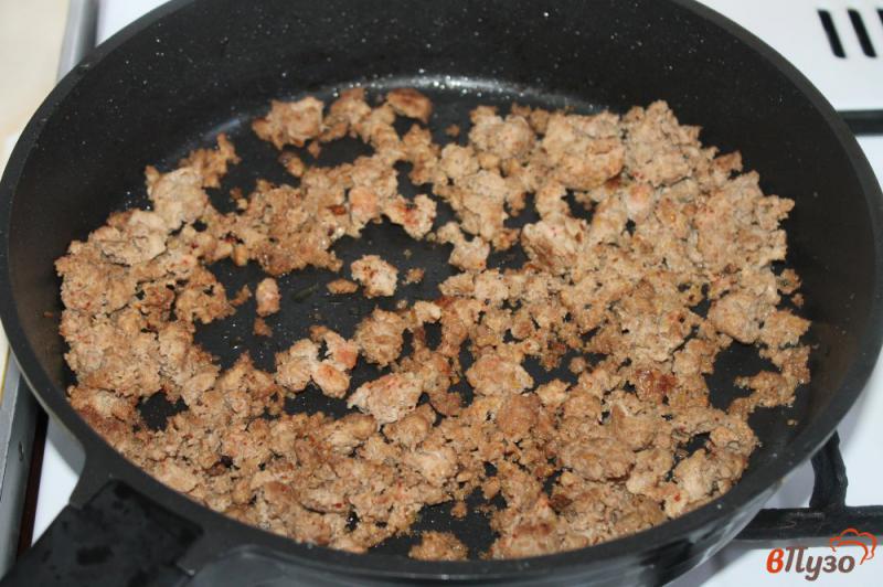 Фото приготовление рецепта: Картофель с овощами и свининой в духовке шаг №6