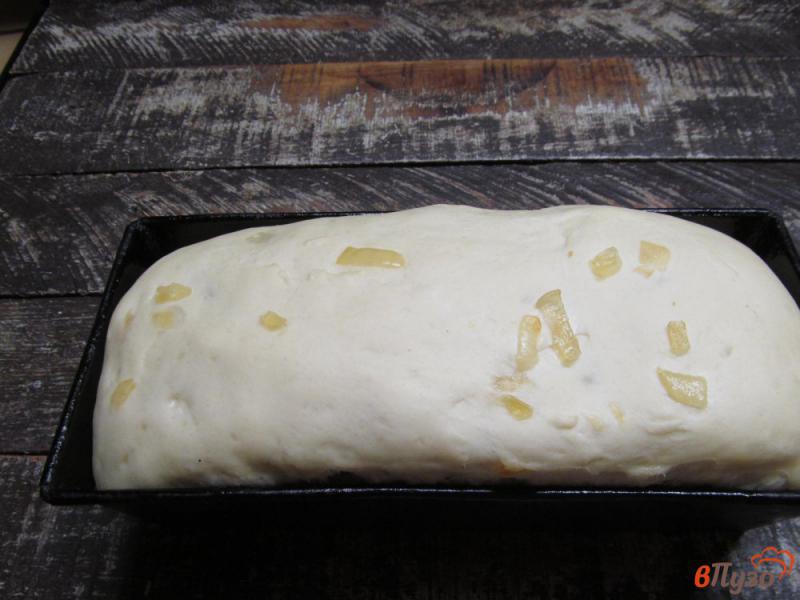 Фото приготовление рецепта: Белый хлеб на меде с жареным луком шаг №8