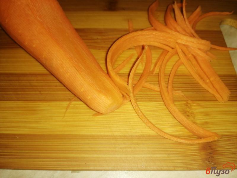 Фото приготовление рецепта: Тушеная капуста с шампиньонами в мультиварке шаг №3