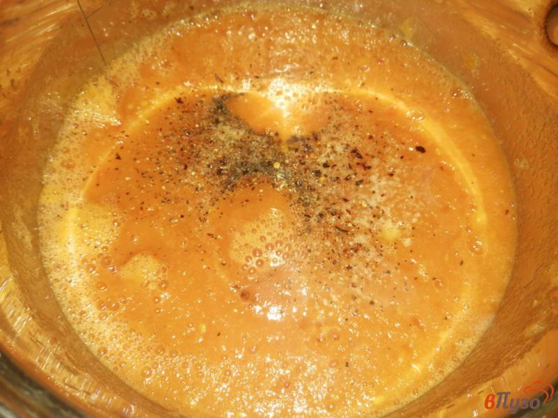 Фото приготовление рецепта: Томатно-яблочный соус на зиму шаг №9