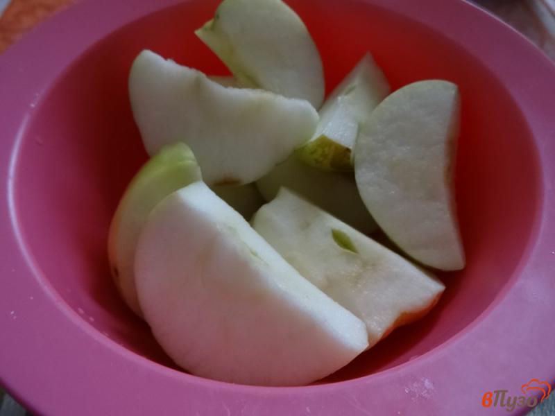 Фото приготовление рецепта: Компот из яблок с мелиссой без сахара на зиму шаг №2