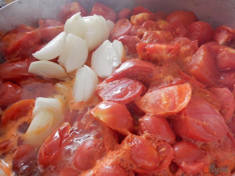 Фото приготовление рецепта: Томатный соус с перцем на зиму шаг №4