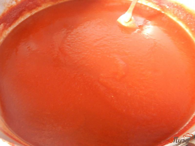 Фото приготовление рецепта: Томатный соус с перцем на зиму шаг №5