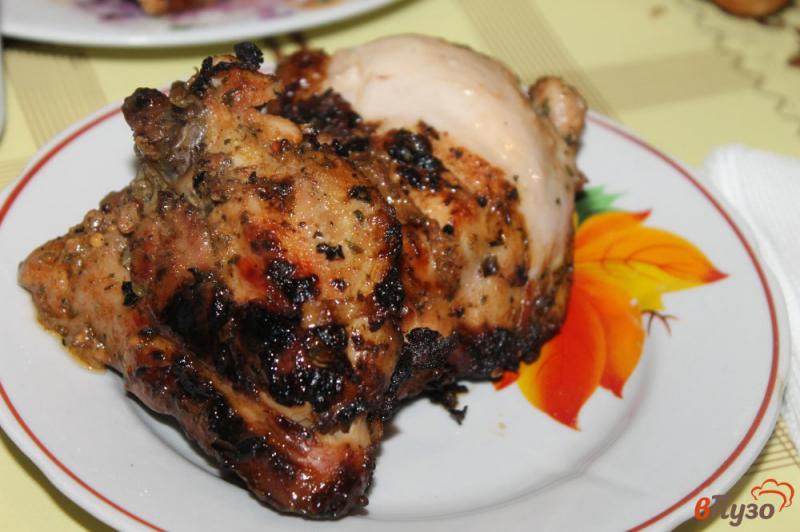 Фото приготовление рецепта: Куриные бедра в луковом маринаде с паприкой шаг №5