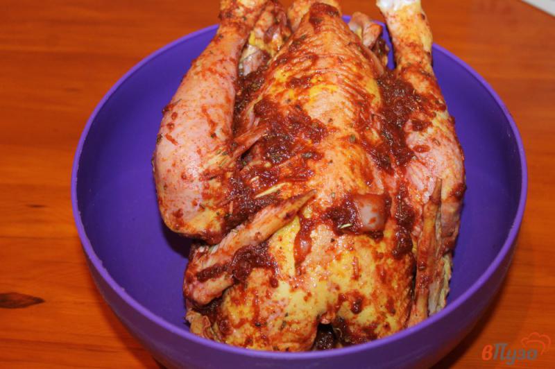 Фото приготовление рецепта: Курица запеченная в рукаве шаг №4