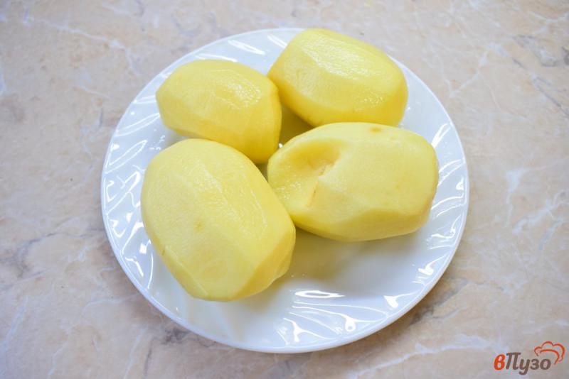 Фото приготовление рецепта: Картофель запеченный с чесноком шаг №1