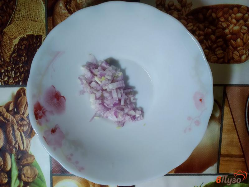 Фото приготовление рецепта: Салат из куриного филе и овощей шаг №4