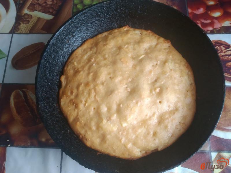 Фото приготовление рецепта: Пирог на ряженке с молоком без яиц шаг №10